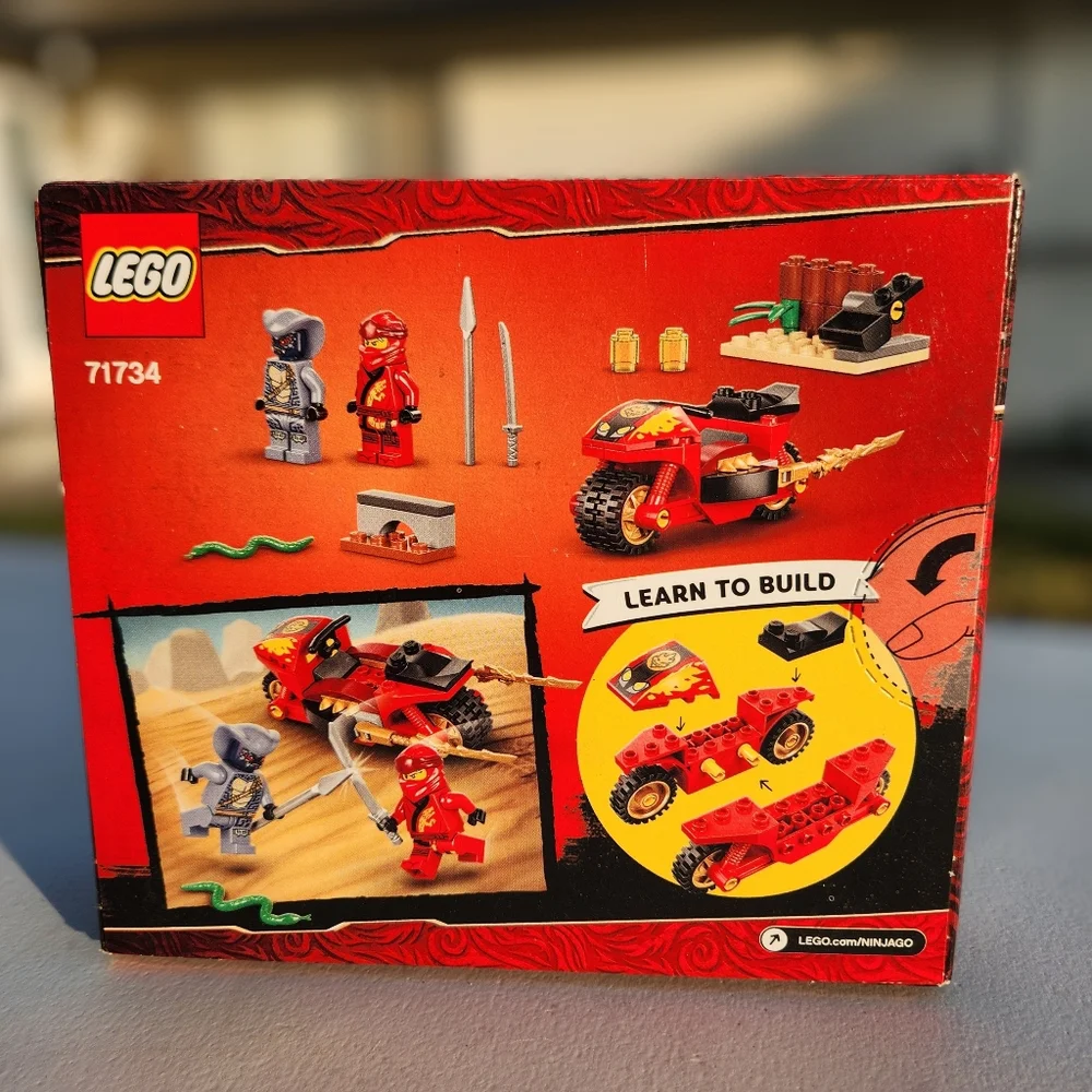 NEW LEGO Ninjago Motorcycle Kai's Blade Cycle with 2 minifigures 71734 $15